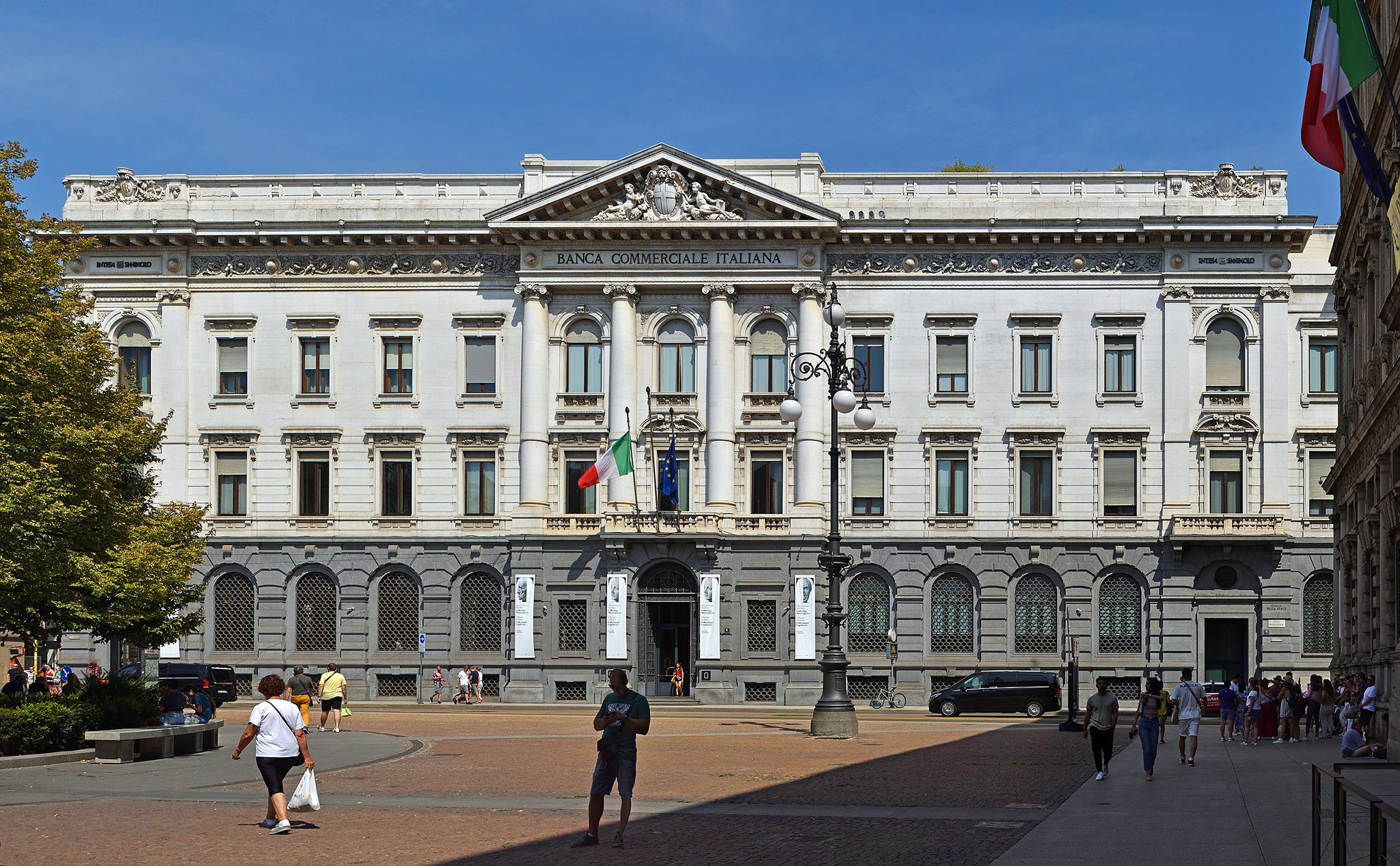 Gallerie Piazza Scala, Milan